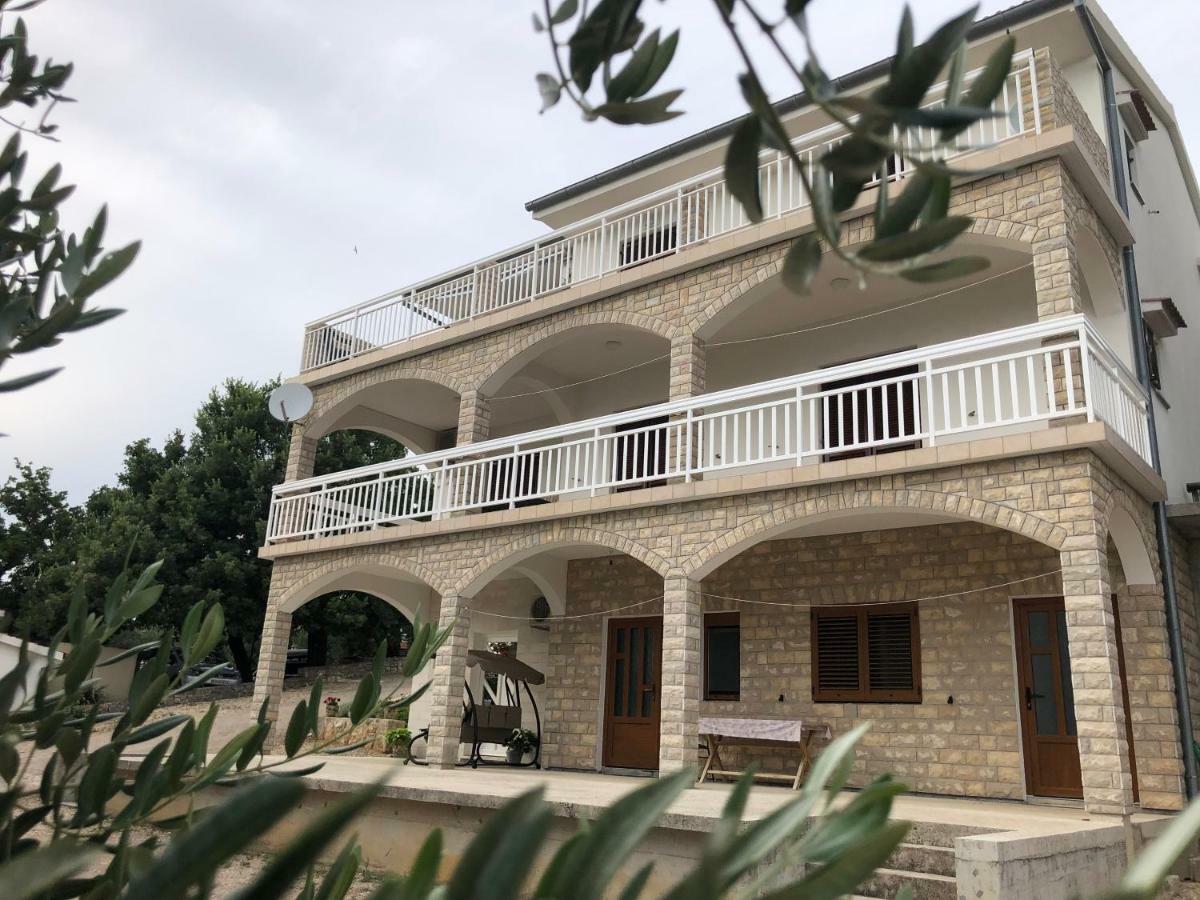 Apartmani Ante Jasenice  Zewnętrze zdjęcie